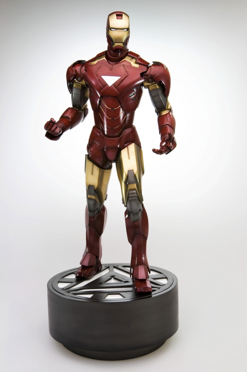Iron Man Movie 2: Mark VI Fine Art Statue
