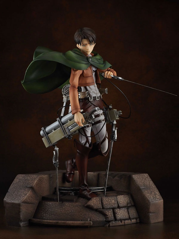 Attack on Titan: Levi 1/7 Scale Figure
